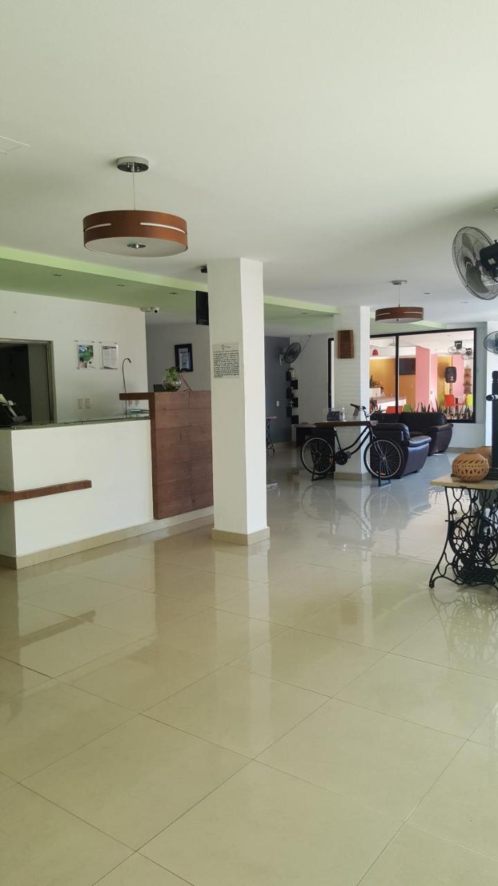 Hotel D Marco Exxpres Palenque Exterior foto